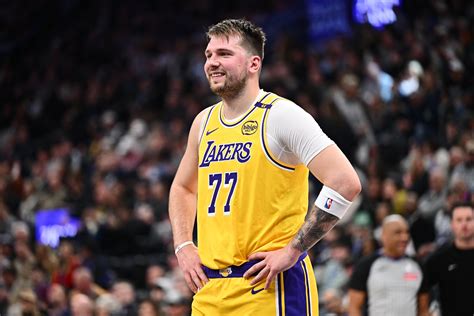 lakers bleacher report.
